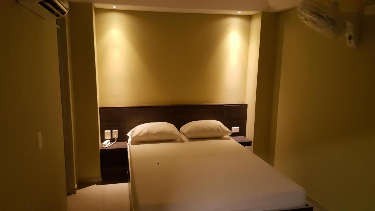Hotel 56 Avenue Plaza バランキージャ エクステリア 写真